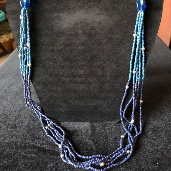 Cute Ombré Beaded Blue Necklace - Picture 1 of 7